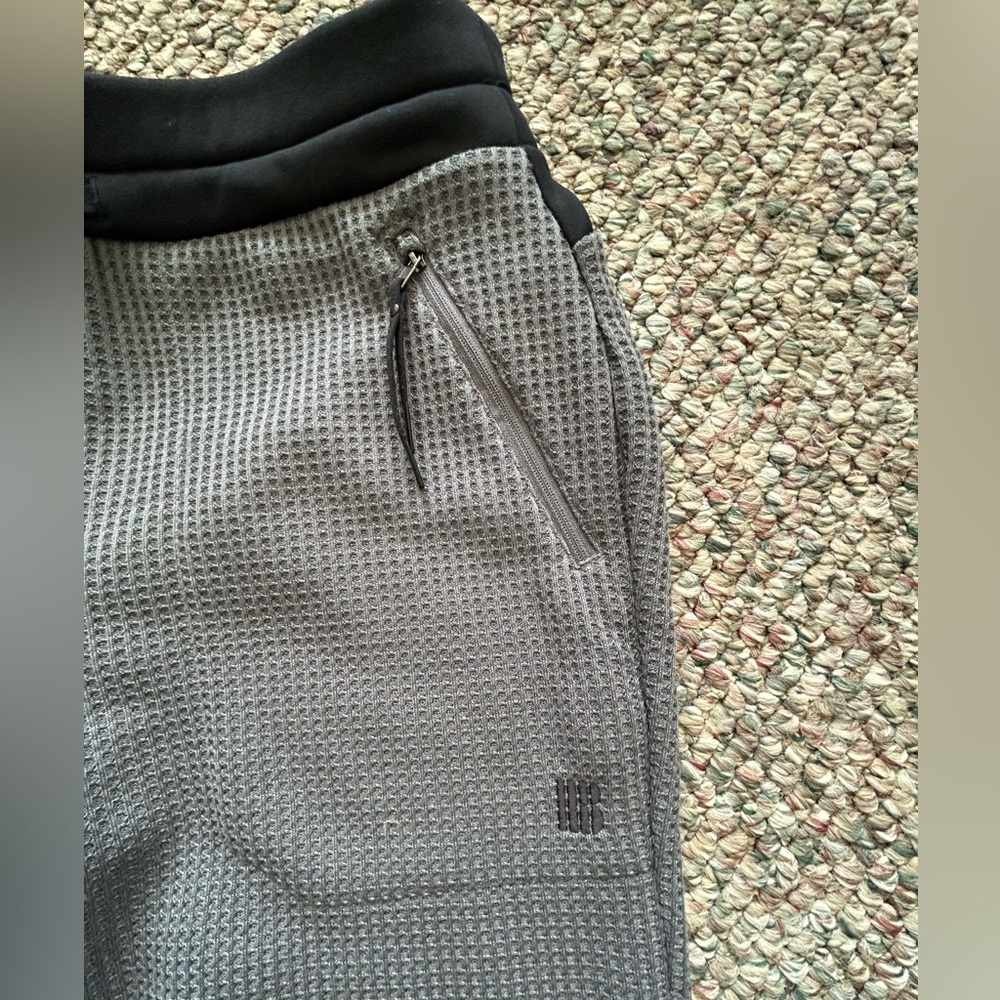 BURTON waffle materials sweatpants, size medium - Picture 5 of 6